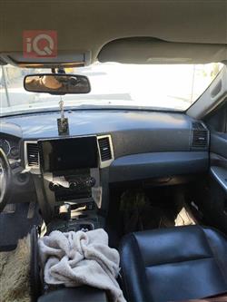 جیپ گراند شیرۆکی